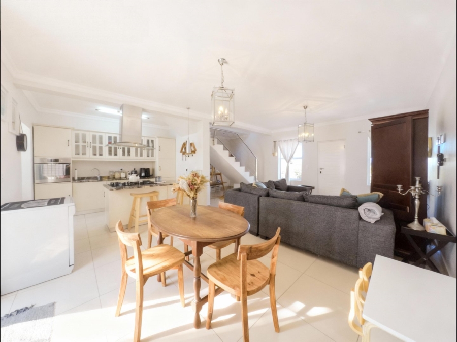 4 Bedroom Property for Sale in Westcliff Western Cape